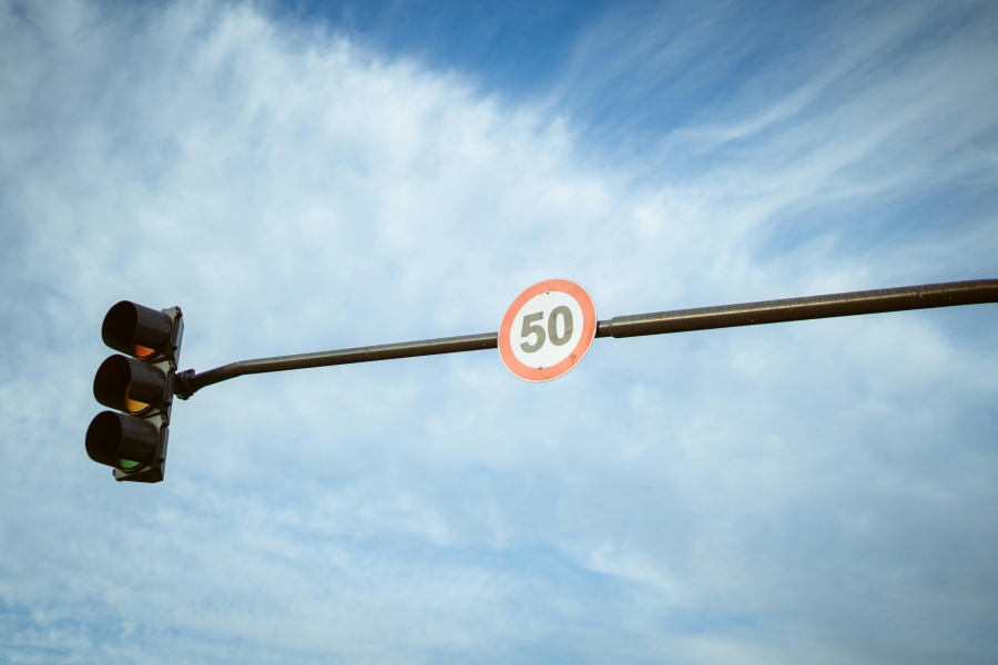 Was eine Halteverbotszone mit Zeitfenster genau aussagt