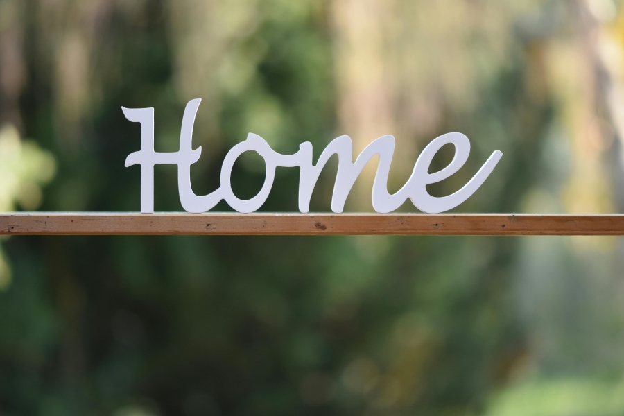 Was bedeutet Füttern verboten im Park oder Zoo?